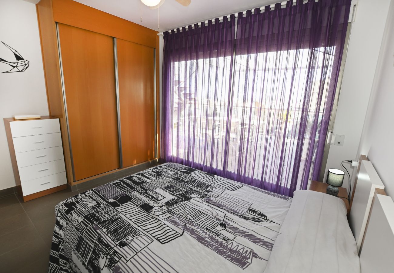 Apartamento en Calpe - A17 EDIFICIO BORUMBOT 2 ESC 1 PTA 13 ATICO