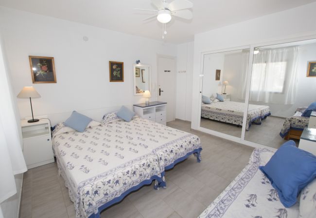 Ferienwohnung in Calpe / Calp - A74 EDIFICIO RIO 1º PTA 1